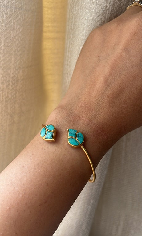 Simple and Elegant Bracelet - Firoza