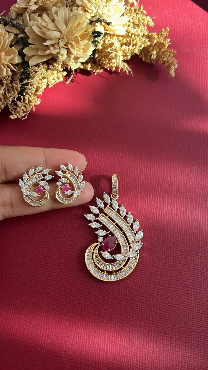 Aiyra Diamond Pendant Set - Rubi