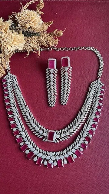 Naarya Diamond Necklace Set