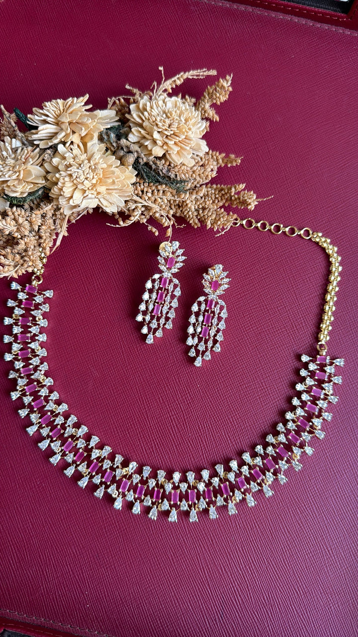 set of jewellery
imitation jewellery
bridal jewellery set