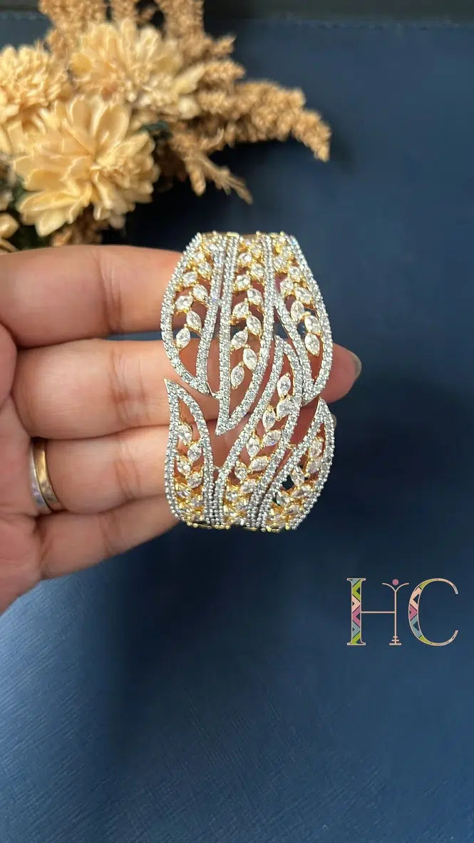 Saviya Diamond Bracelet