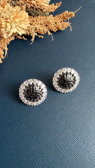 Kamna Diamond Stud- Black
