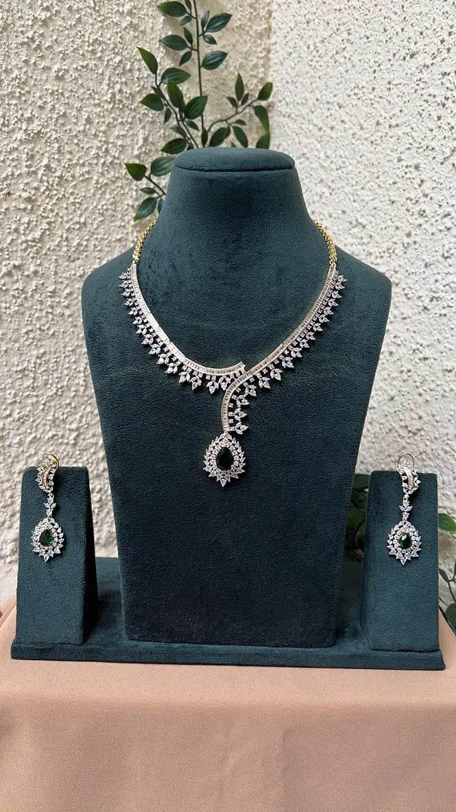 Nita Diamond Necklace Set