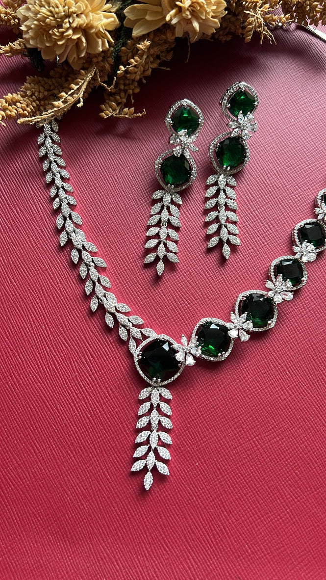 Monisha Fashion Necklace