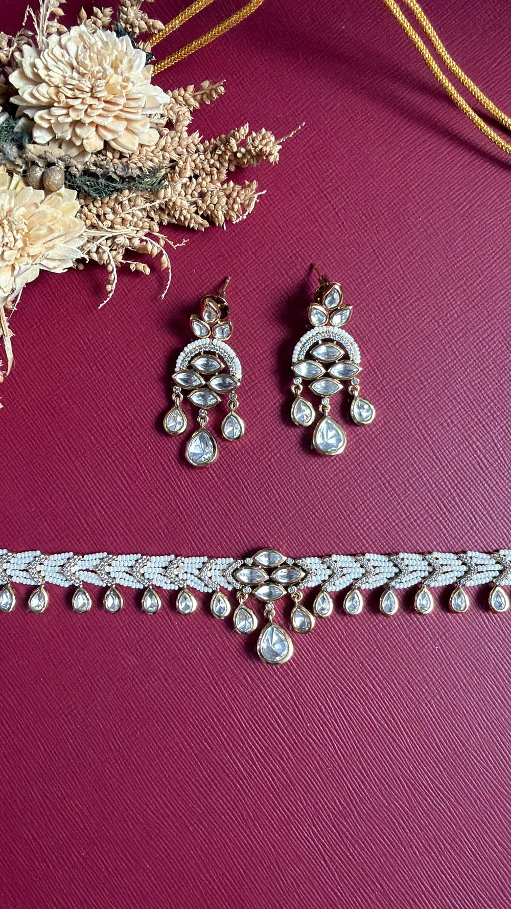 gold necklace design
set of jewellery
imitation jewellery
