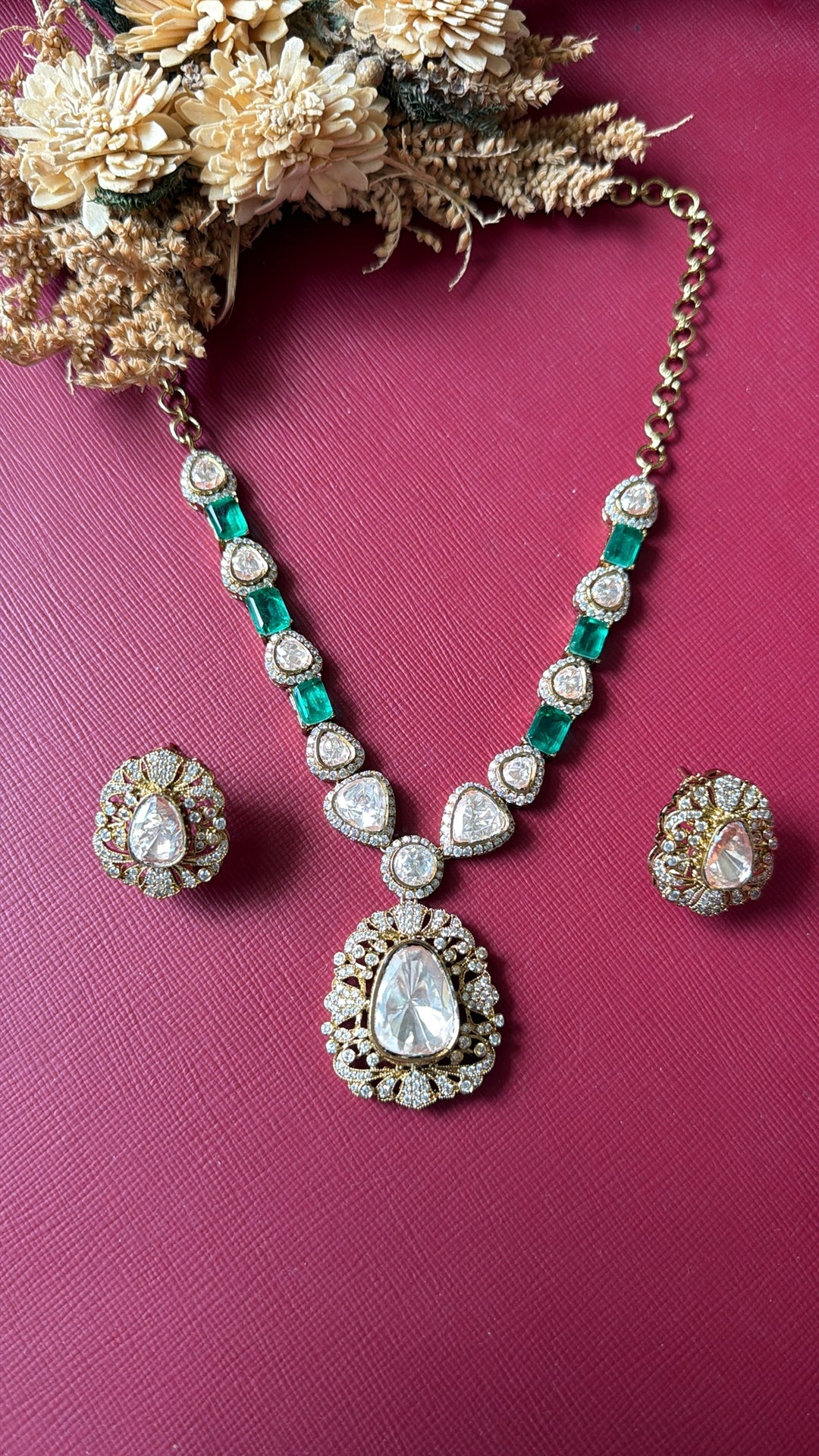set of jewellery
imitation jewellery
bridal jewellery set
wedding jewellery set for bride
