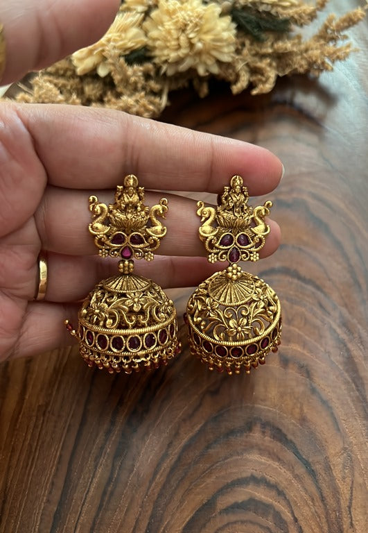Ooye Jhumka