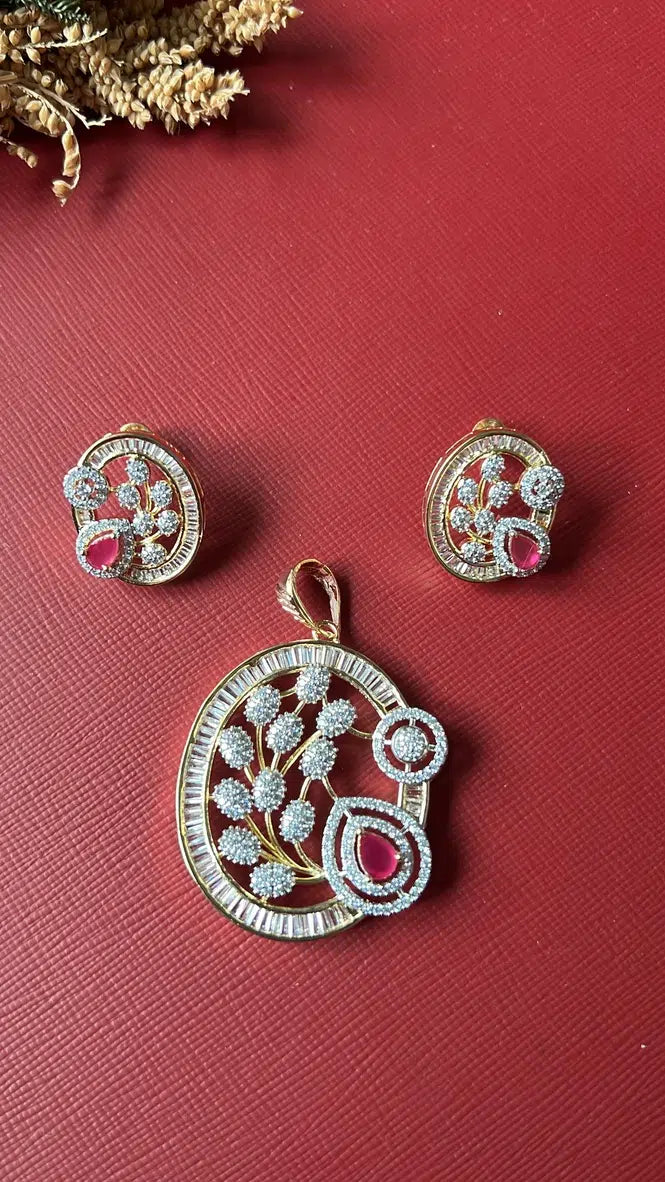 Nia Diamond Pendant Set