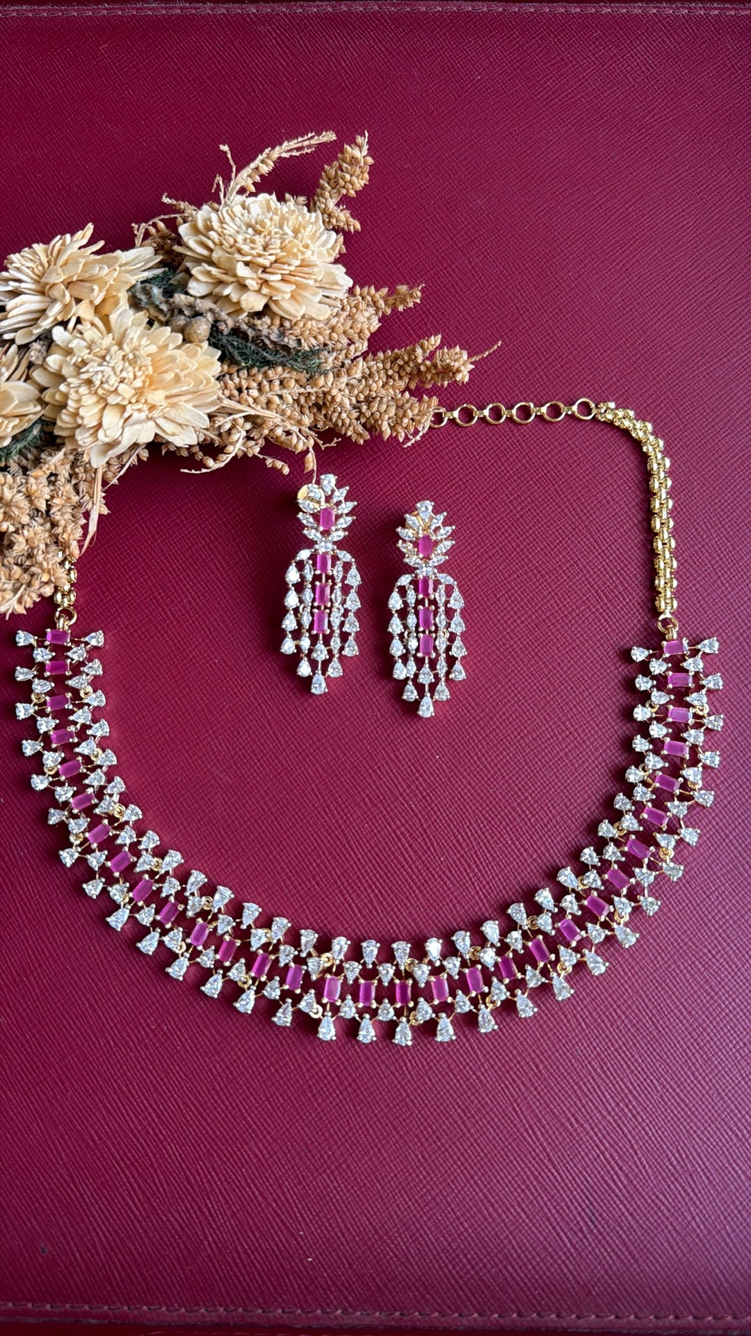 set of jewellery
imitation jewellery
bridal jewellery set
