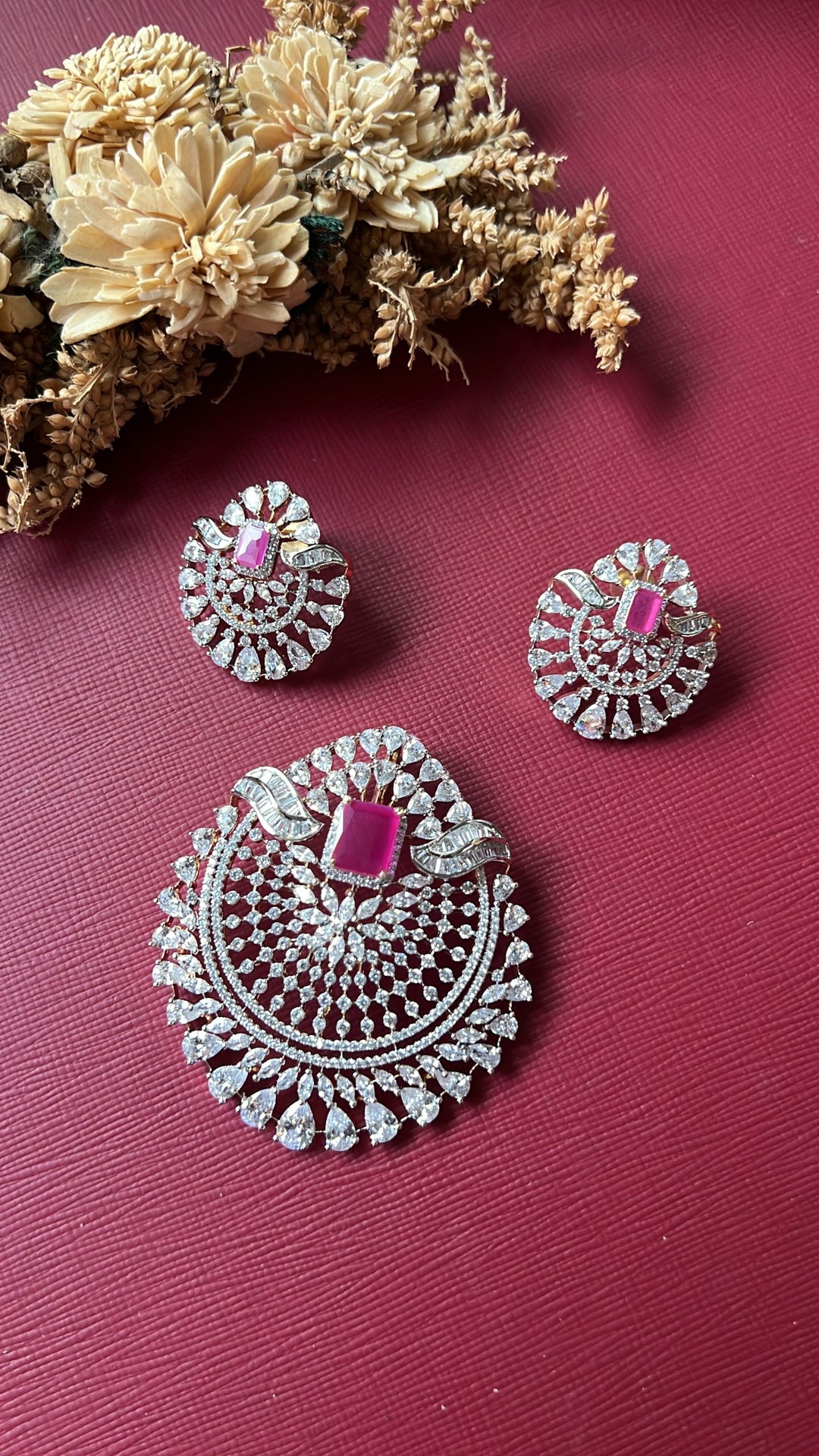 Ishaangi Diamond Pendant Set - Rubi