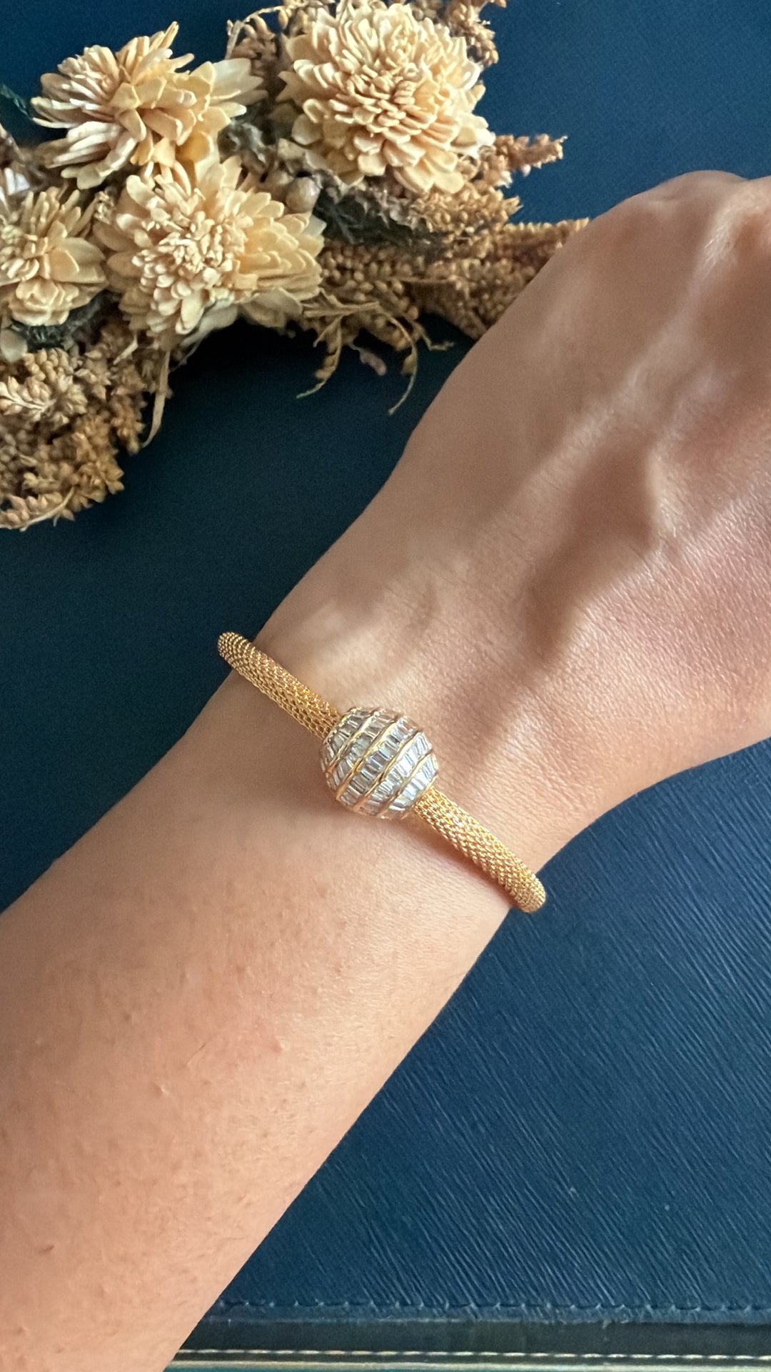 ladies bracelet
ladies bracelet bracelet
rakhi bracelet