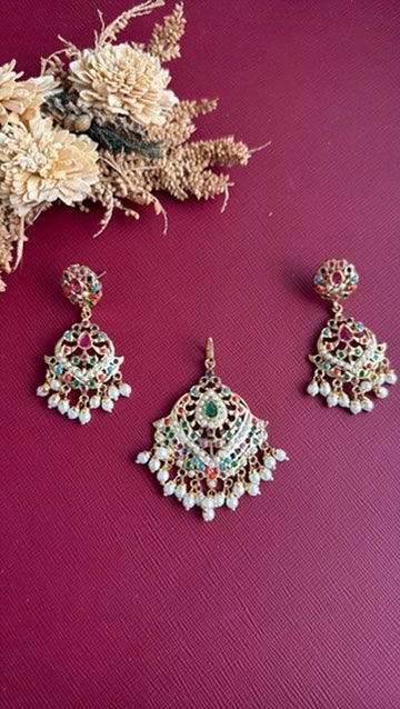 Kylie Jadau Pendant Set