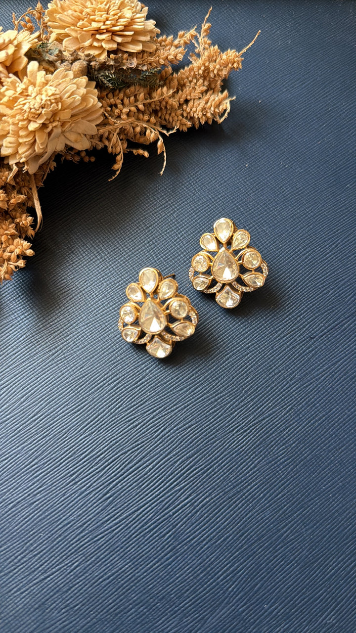 Tamanna Kundan Stud