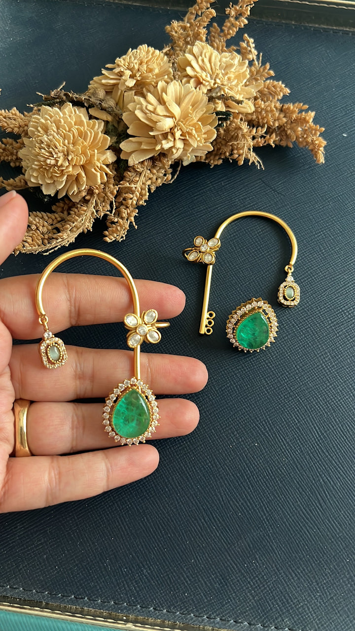 Dakshata Kundan Earcuff