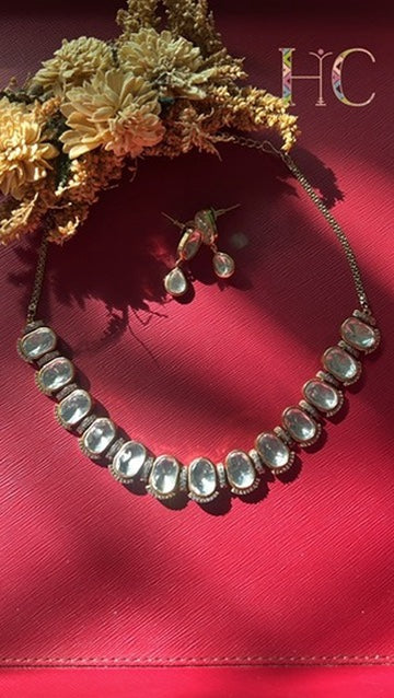 Oval Kundan Necklace Set