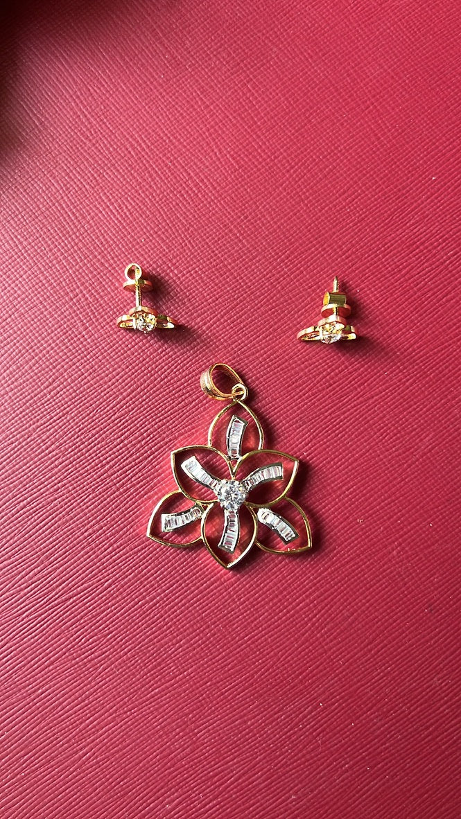Surabhi Diamond Pendant Set