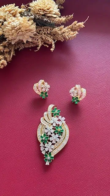Oorja Diamond Pendant Set
