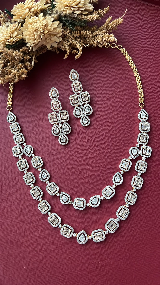 Ananta Diamond Necklace Set