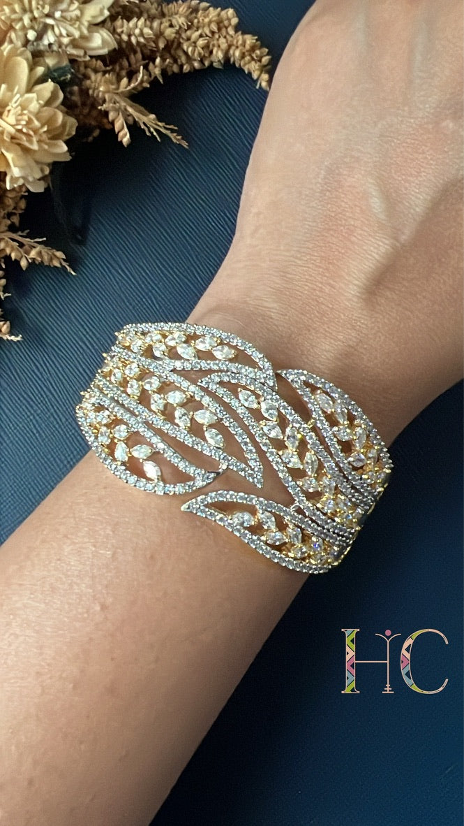 Saviya Diamond Bracelet