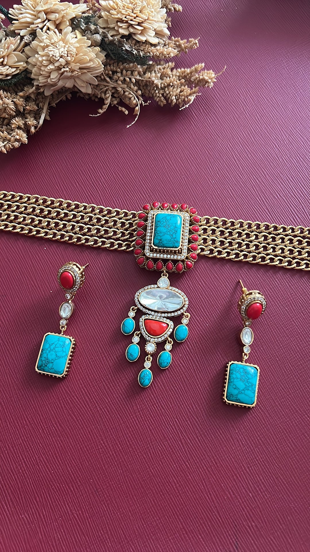 Mehuli Choker Set