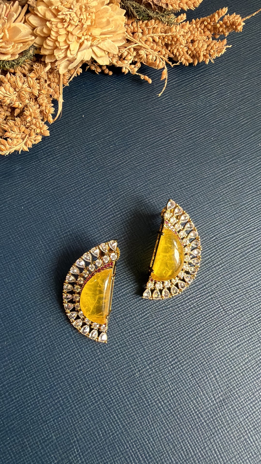 studs for women
stud women
stud earrings for women