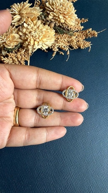 Maira Diamond Stud