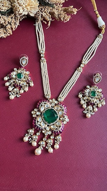 Gitanjalee Kundan Necklace Set