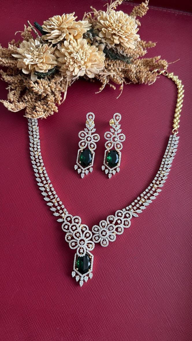 Zarna Daimond Necklace Set - Green