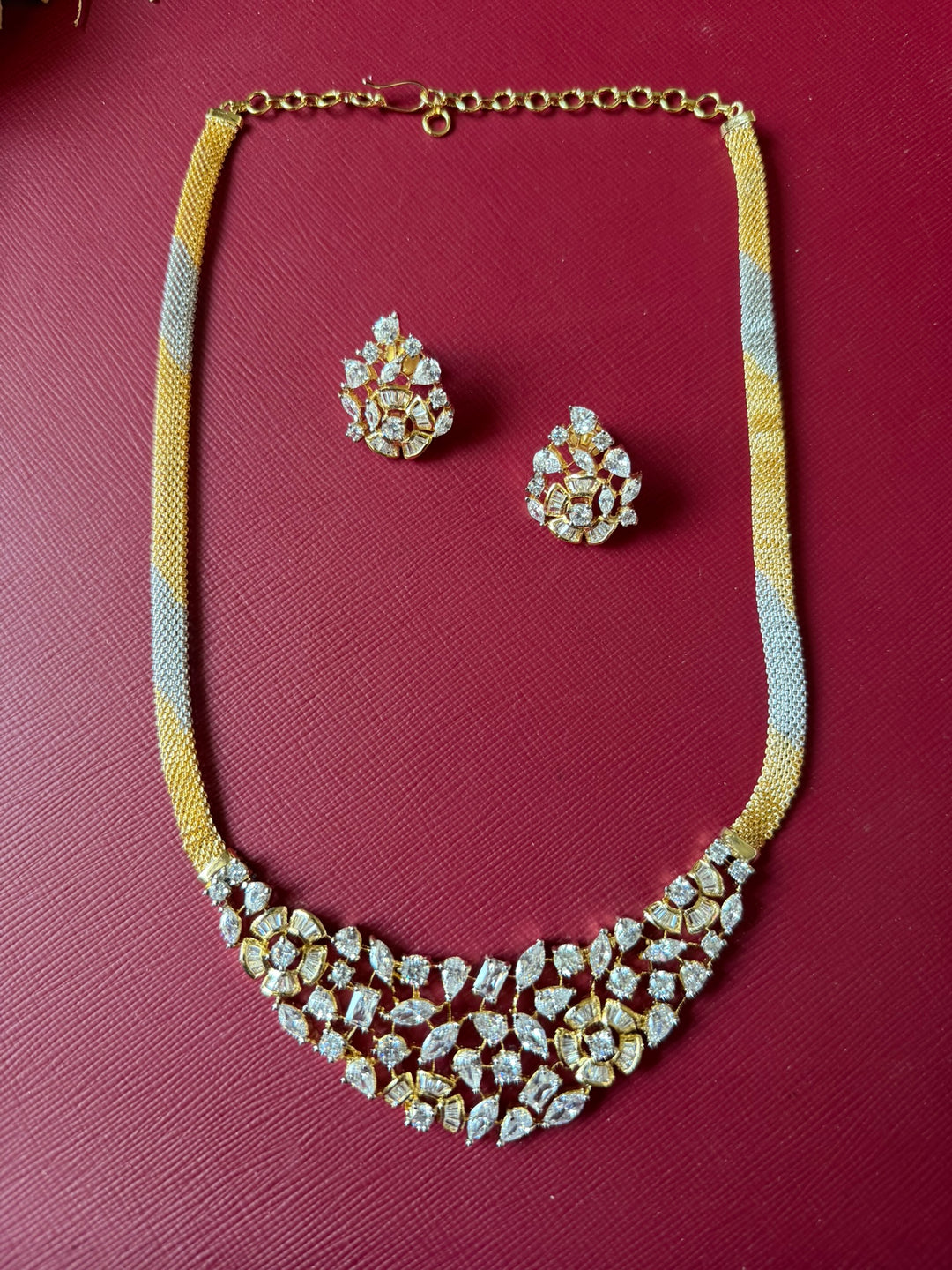 Sabita Diamond Pendant Set