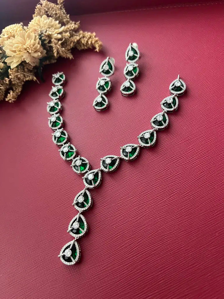 Coloured Stone Necklace Set - Emerald