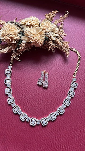 Chrmi Diamond Necklace Set