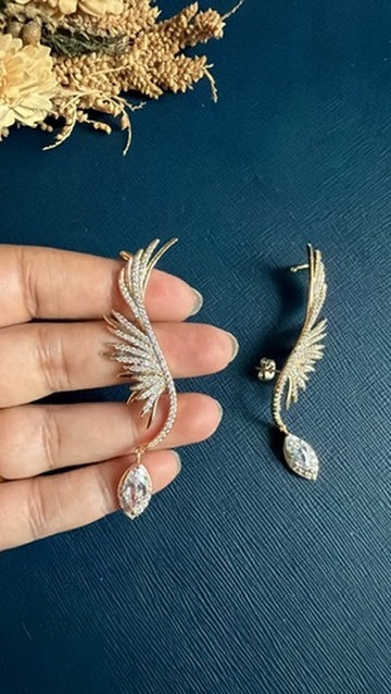 Meena Diamond Earcuff