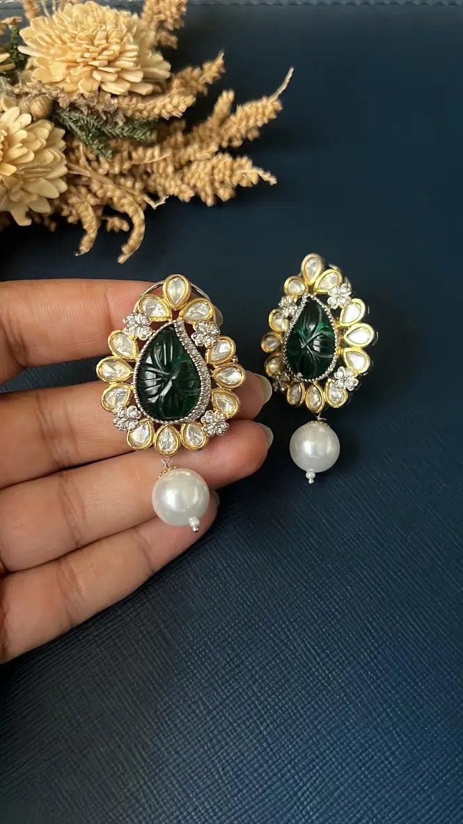 Monalisha Curving Stone Big Stud- Green