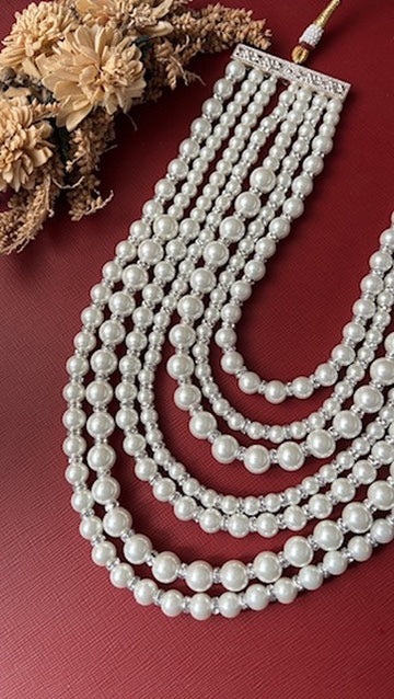 Celebrity Inspired Pearl Mala
