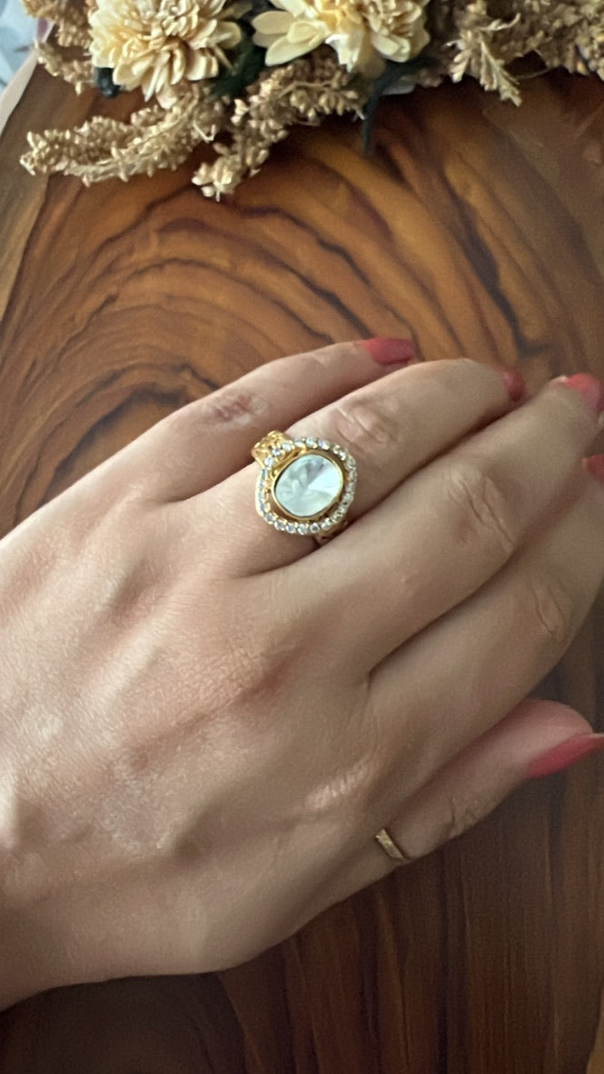 Simple Kundan Ring