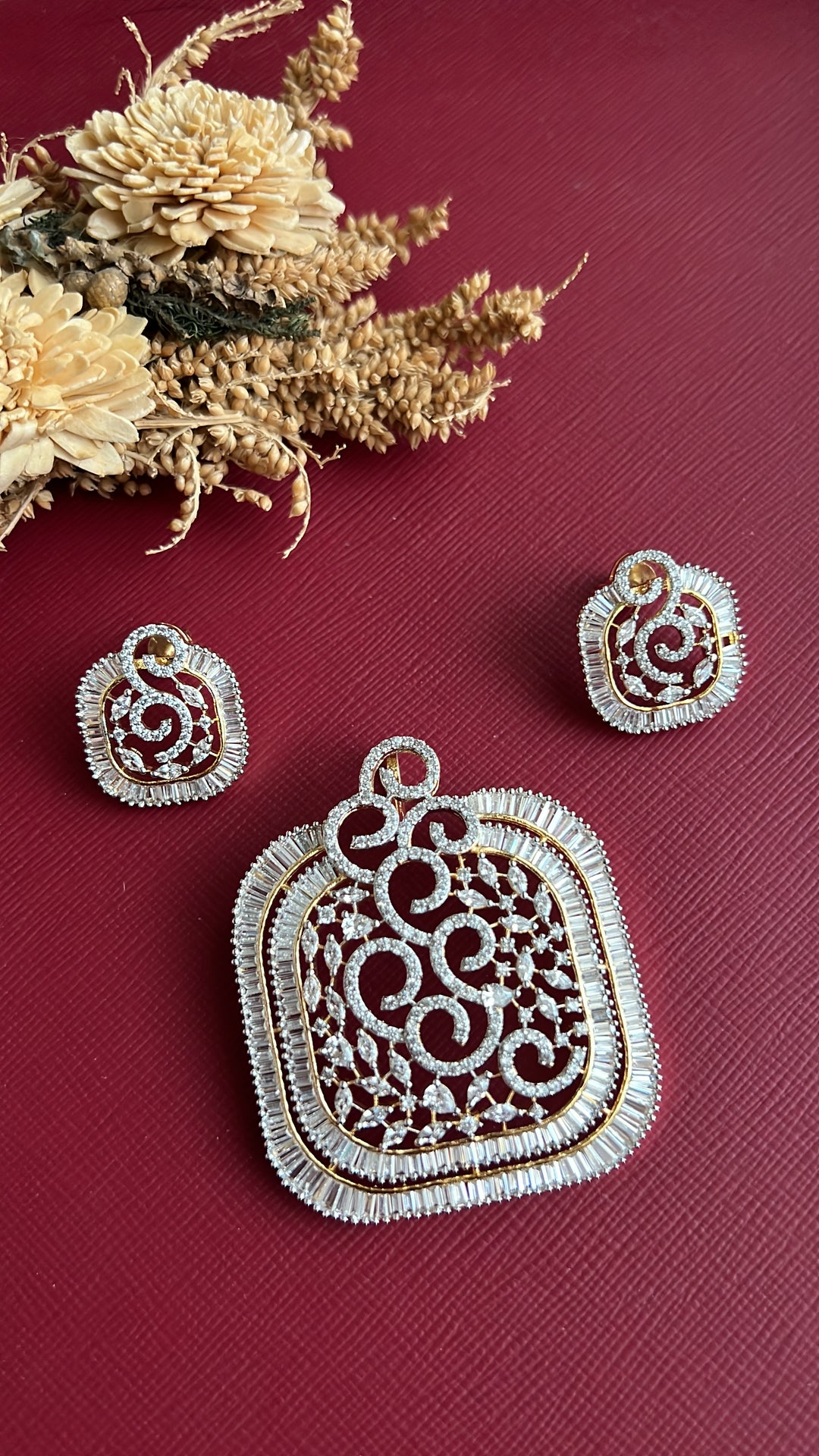pendants for women
pendant for girlfriend
pendants
pendant