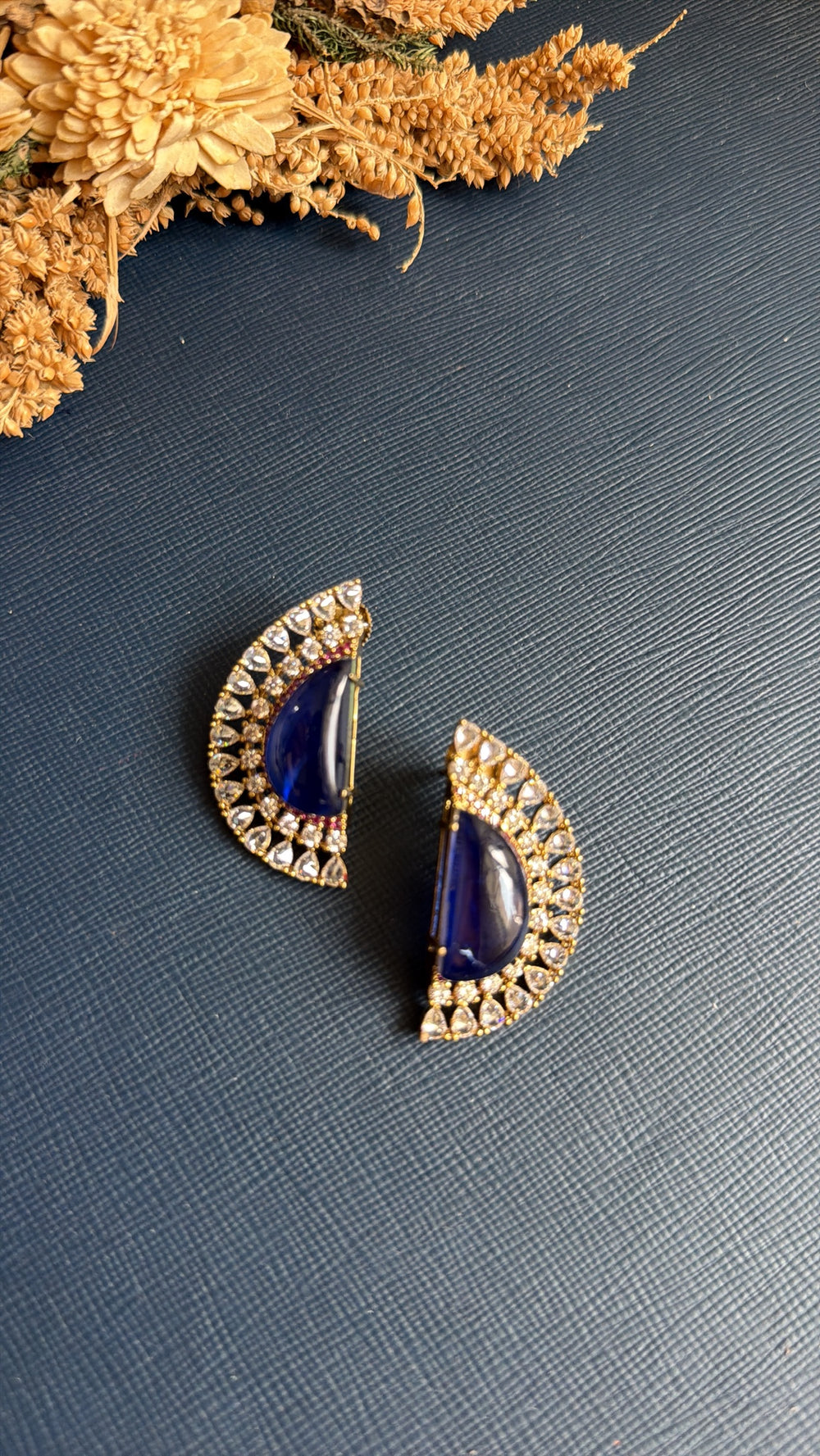studs for women
stud women
stud earrings for women