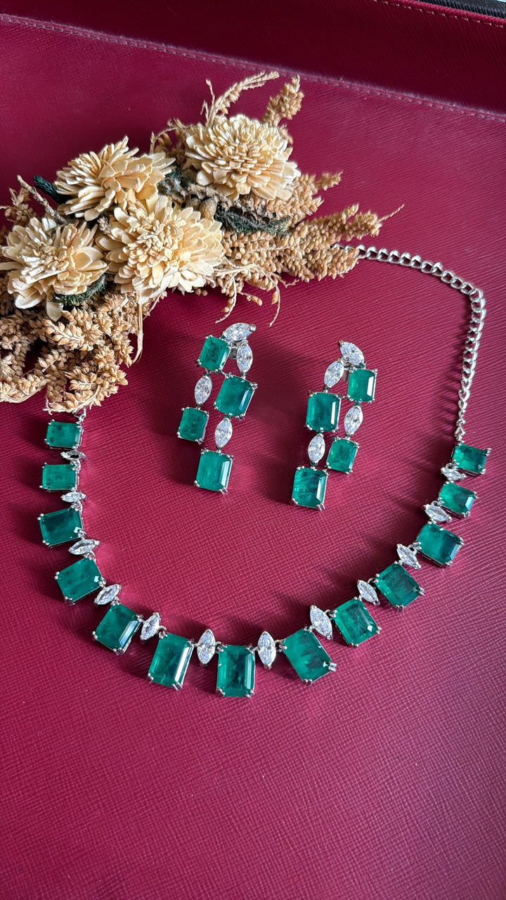 Zarina Diamond Necklace Set