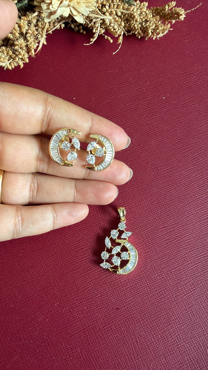 Zivika Diamond Pendant Set