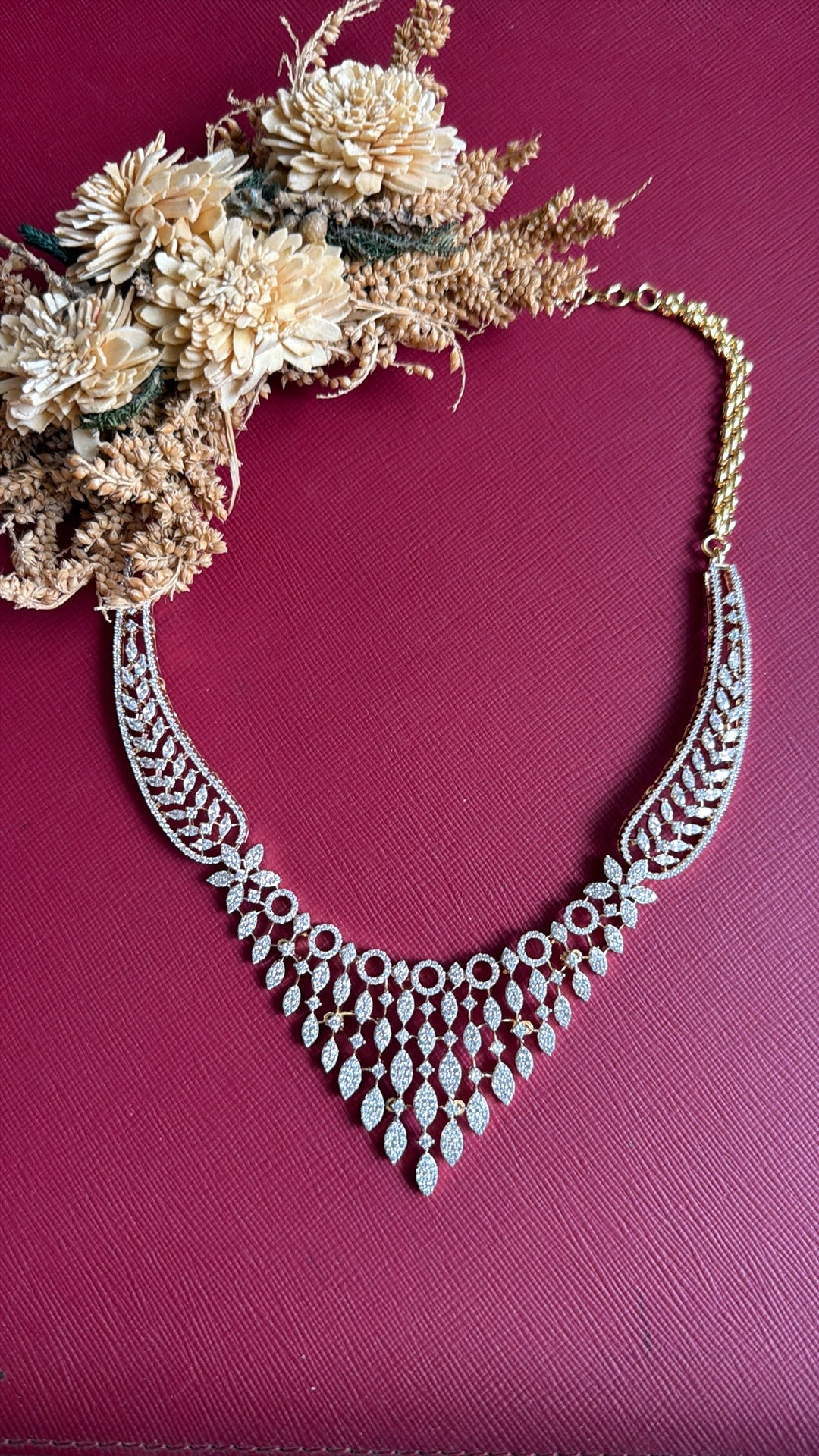 set of jewellery
imitation jewellery
bridal jewellery set