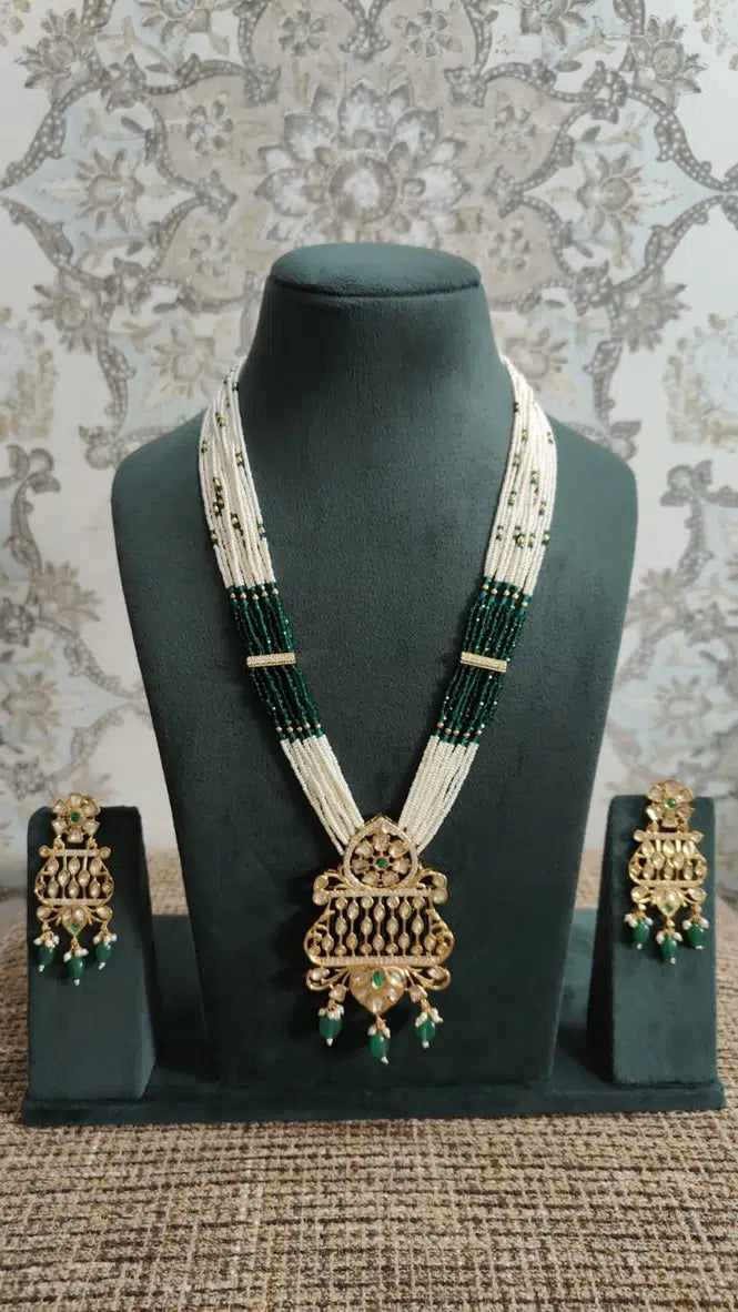 Maya Mala set