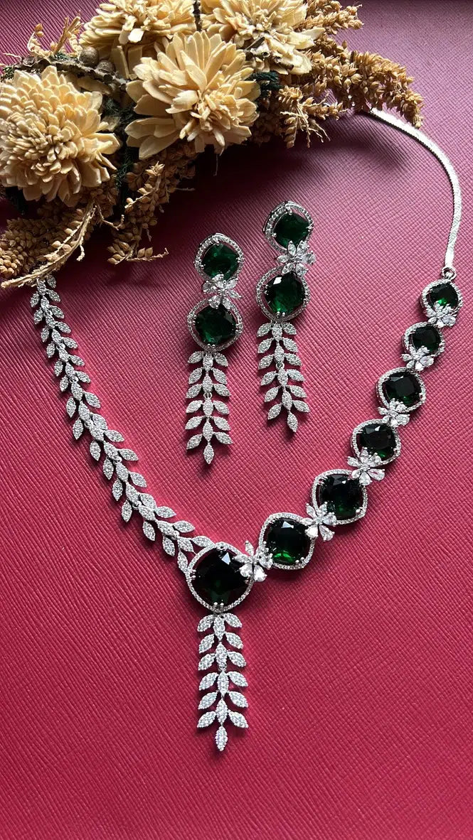 Monisha Fashion Necklace