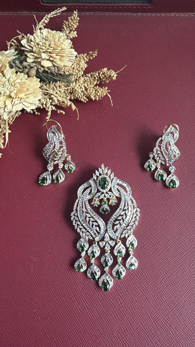 Nazia Diamond Pendant Set