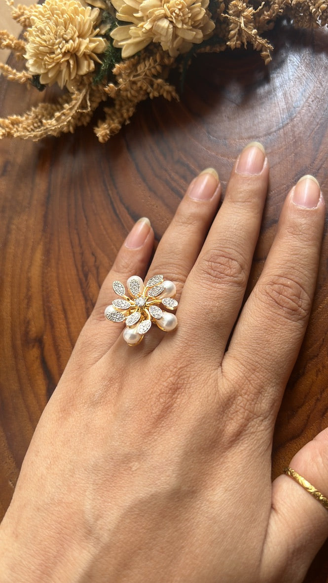 Pearl Diamond Ring - Golden