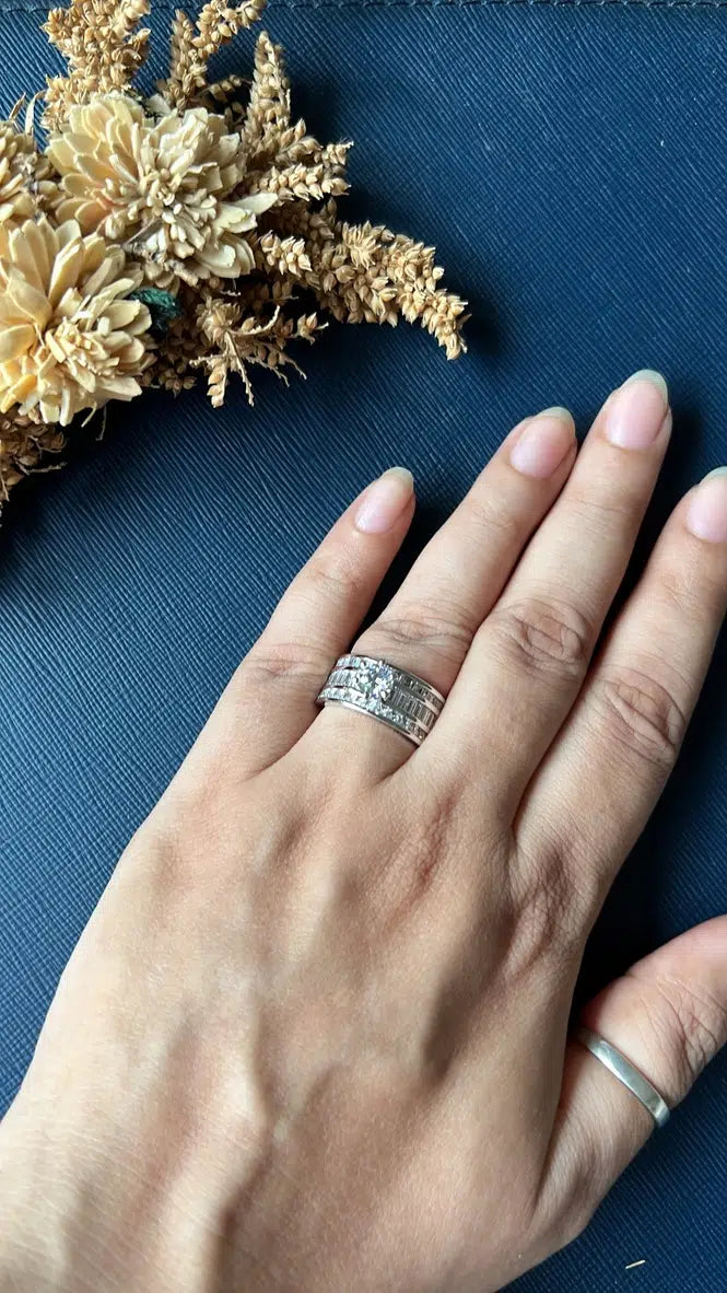 Nia Diamond Ring
