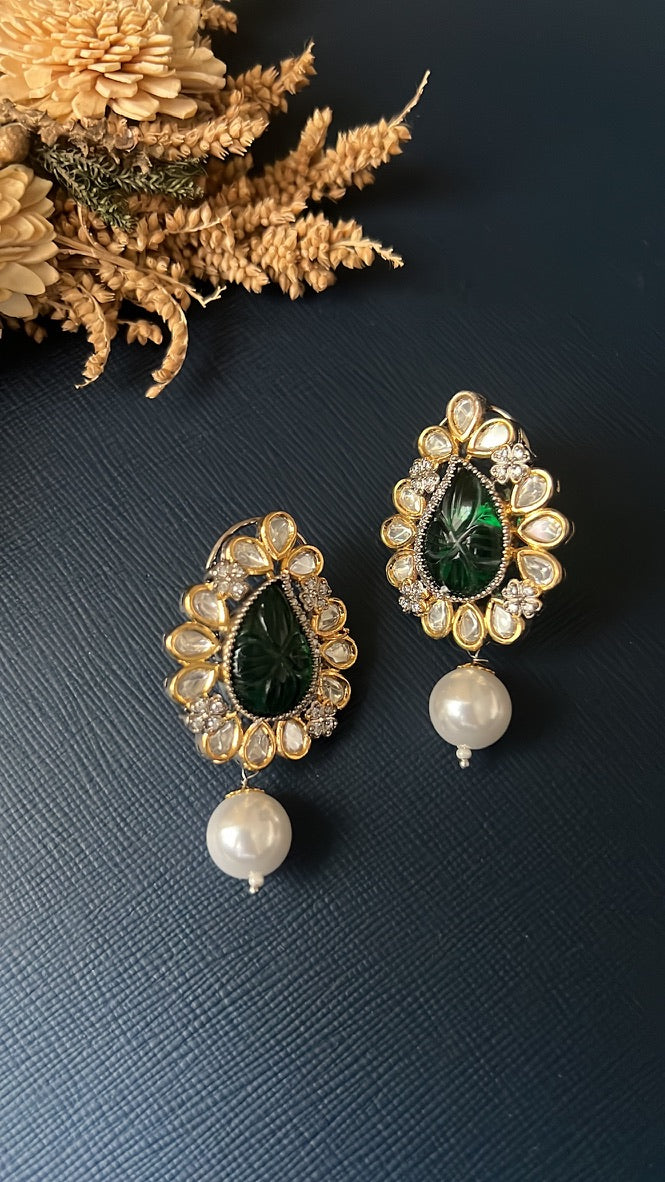 Monalisha Curving Stone Big Stud- Green