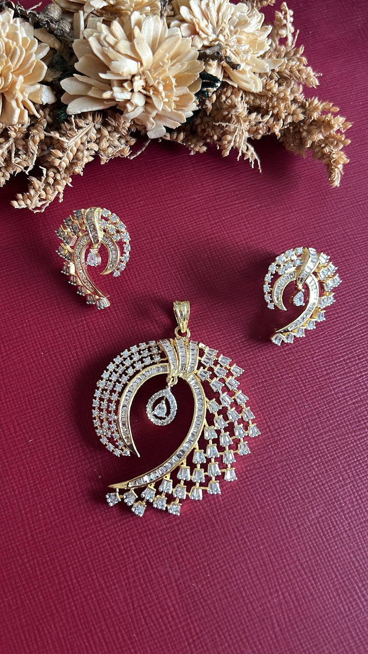 Pavani Diamond Pendant Set