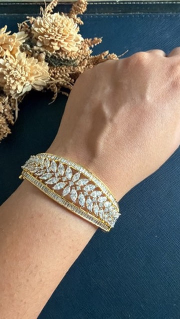 Aayraani Diamond Bracelet
