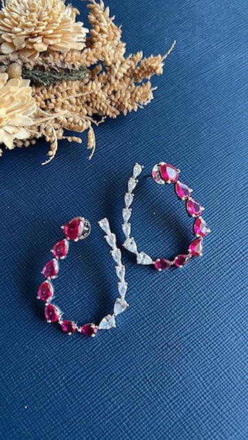stud earrings for women
ear studs for women
ladies stud earrings
stud earrings