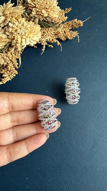 Yusra Diamond Stud